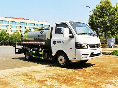 藍牌東風途逸3噸灑水車