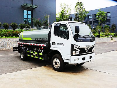 東風福瑞卡5噸灑水車